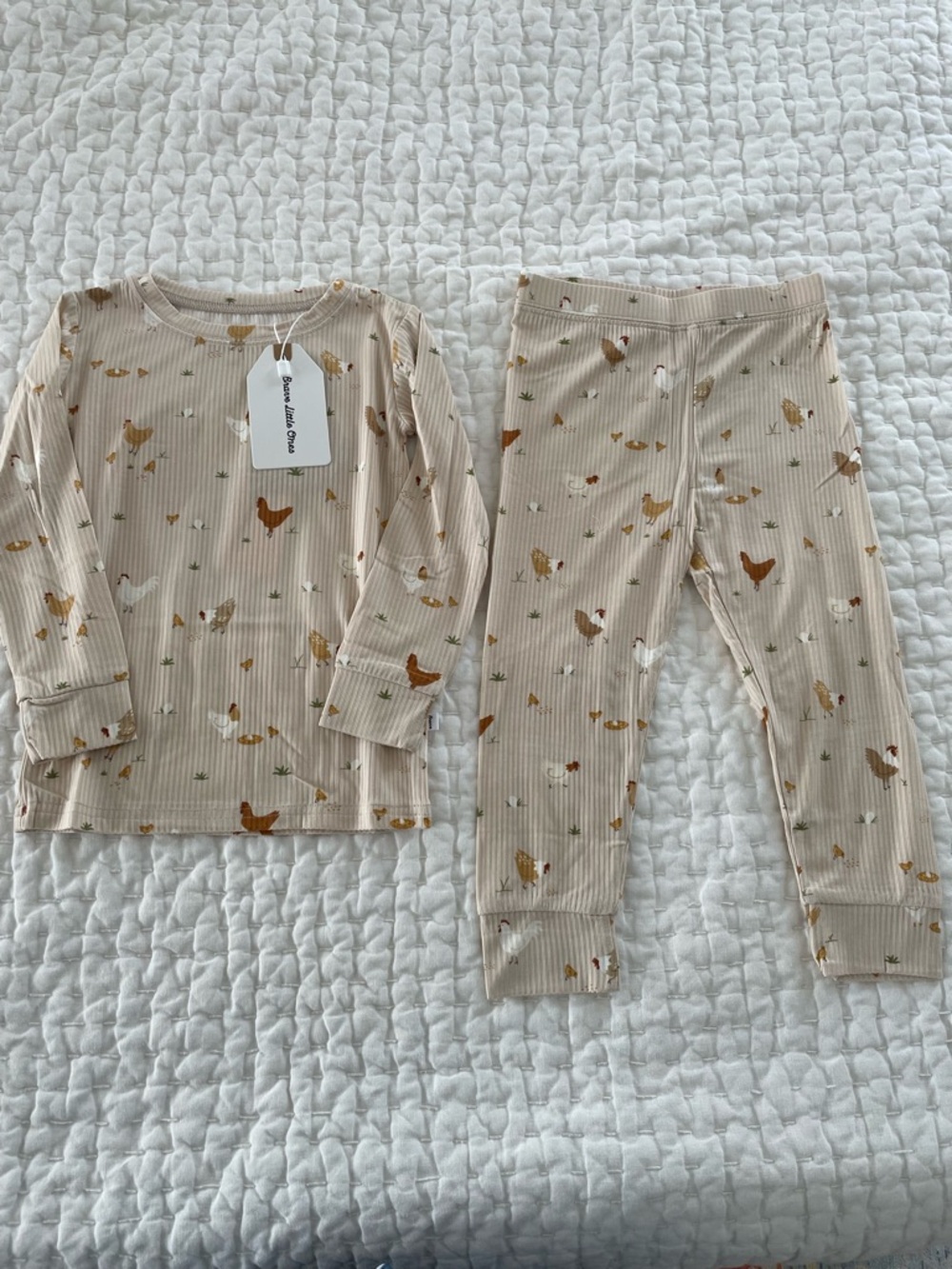 NWT Brave Little Ones Ribbed Bamboo Chicken Print Long Sleeve Pajama Set Size 2T
